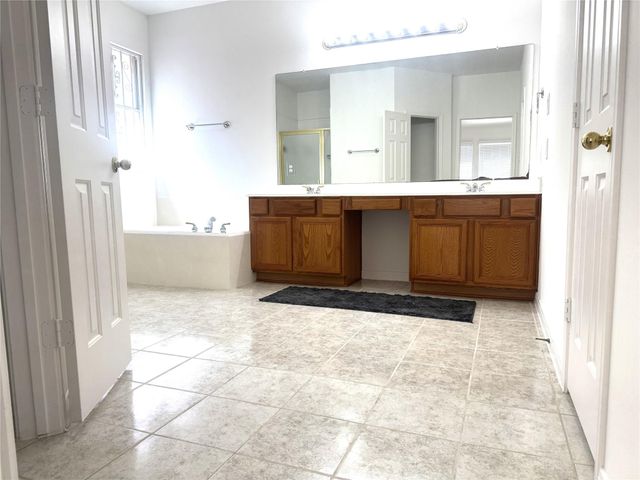 6611 Sunrise Valley Lane, Houston, TX 77083