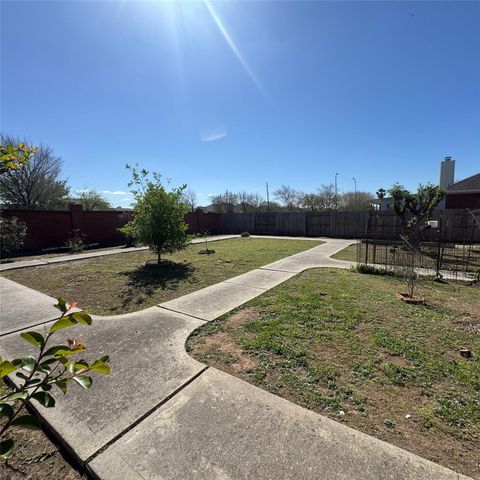 6611 Sunrise Valley Lane, Houston, TX 77083