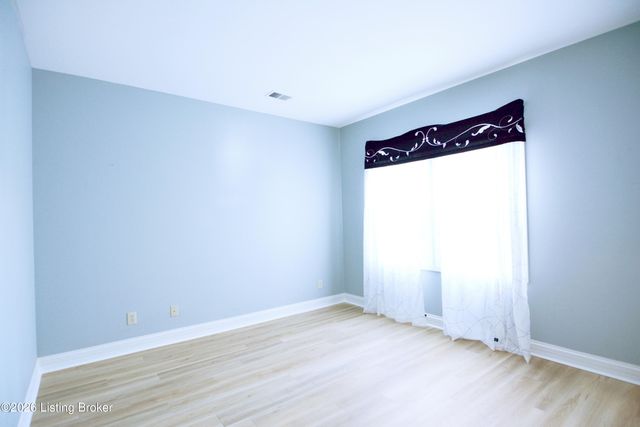 3732 Hurstbourne Ridge Blvd, Louisville, KY 40299