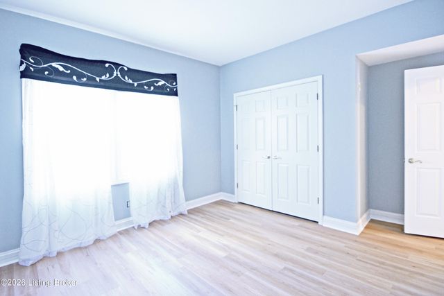 3732 Hurstbourne Ridge Blvd, Louisville, KY 40299