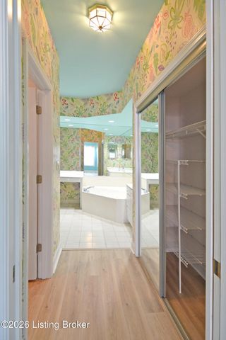 3732 Hurstbourne Ridge Blvd, Louisville, KY 40299