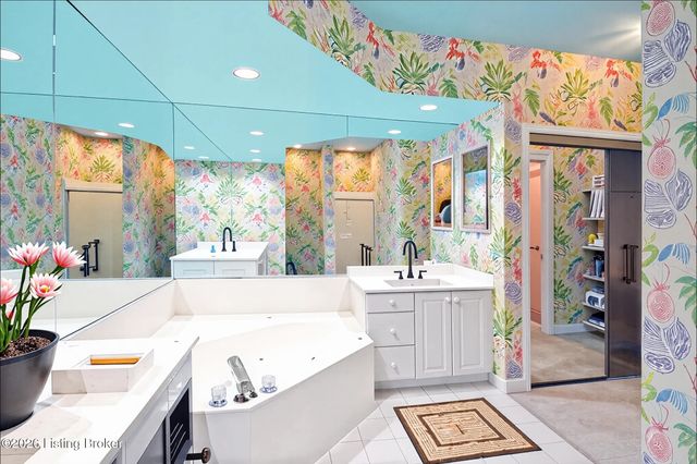 3732 Hurstbourne Ridge Blvd, Louisville, KY 40299