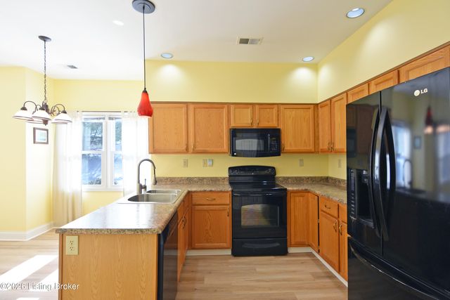 3732 Hurstbourne Ridge Blvd, Louisville, KY 40299