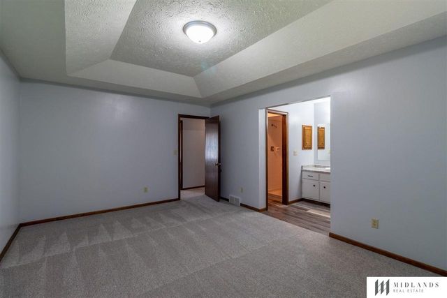 13302 S 26th Avenue, Bellevue, NE 68123