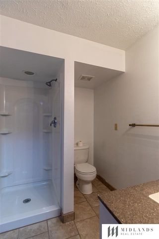 13302 S 26th Avenue, Bellevue, NE 68123