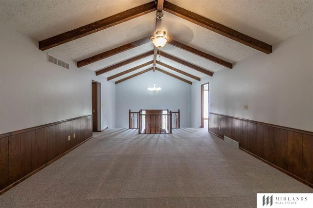 13302 S 26th Avenue, Bellevue, NE 68123