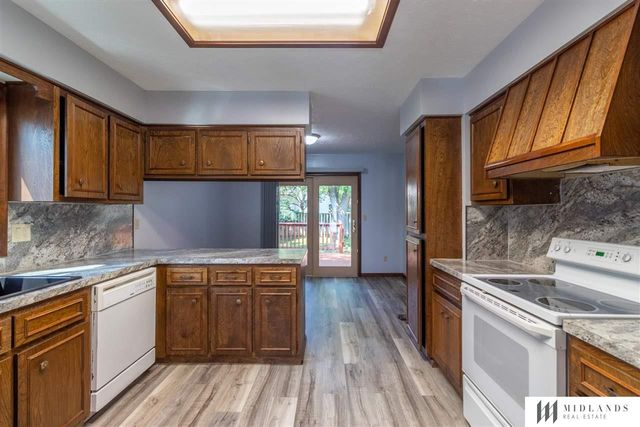 13302 S 26th Avenue, Bellevue, NE 68123