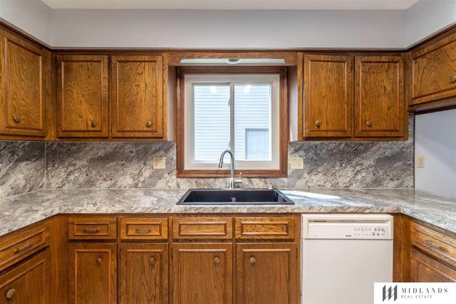 13302 S 26th Avenue, Bellevue, NE 68123