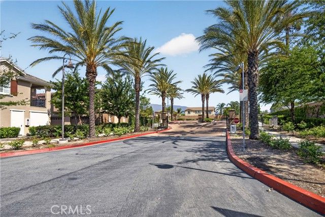 16001 chase rd, Fontana, CA 92336