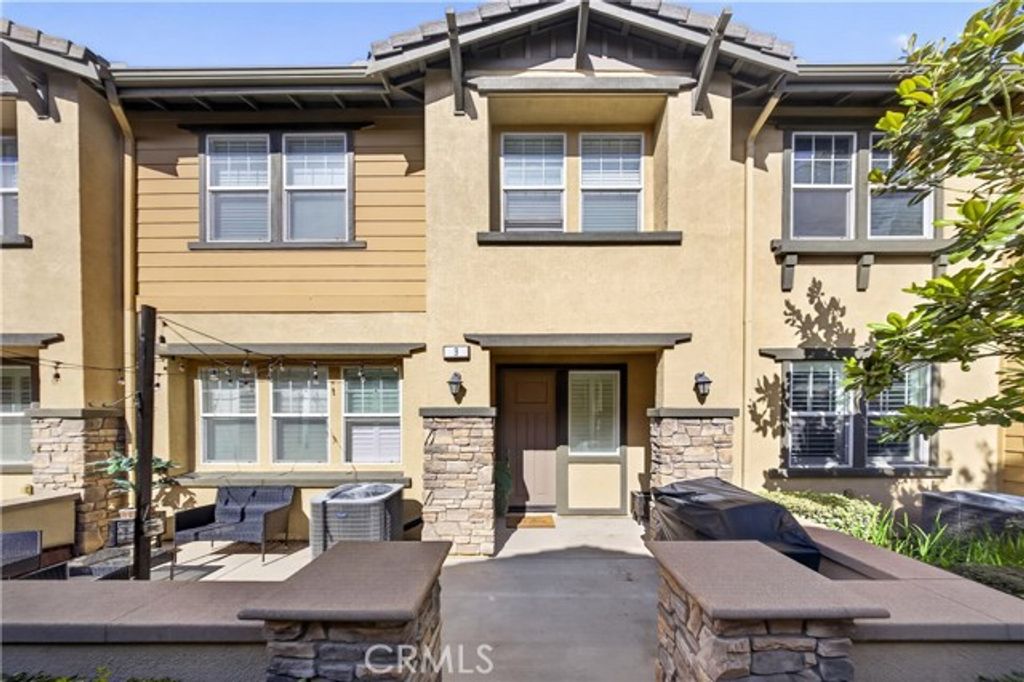 16001 chase rd, Fontana, CA 92336
