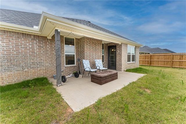 440 Peach Avenue, Centerton, AR 72719