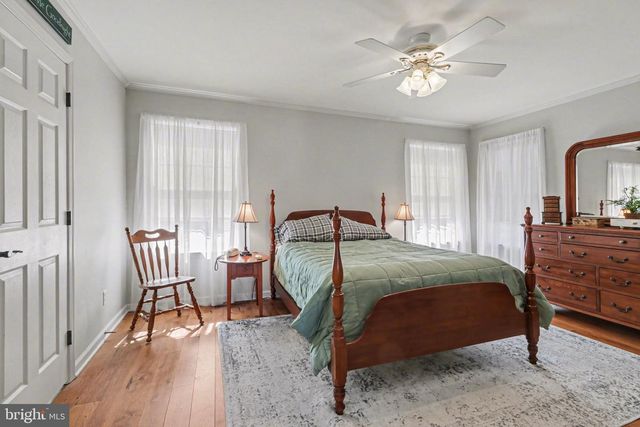 266 FARMHOUSE LN, Palmyra, PA 17078