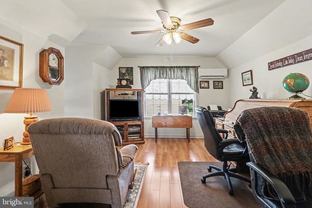 266 FARMHOUSE LN, Palmyra, PA 17078