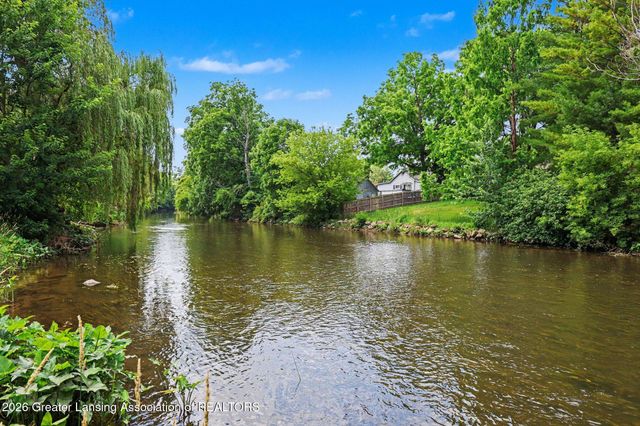 130 Benton Street, Bellevue, MI 49021
