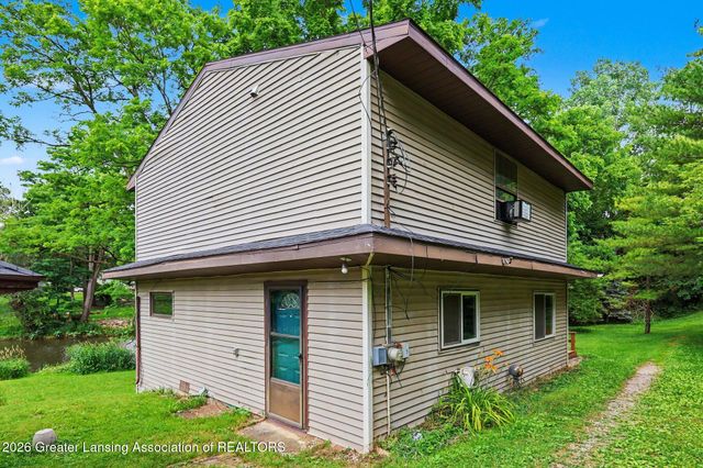 130 Benton Street, Bellevue, MI 49021