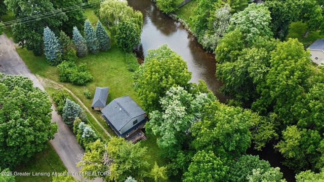 130 Benton Street, Bellevue, MI 49021