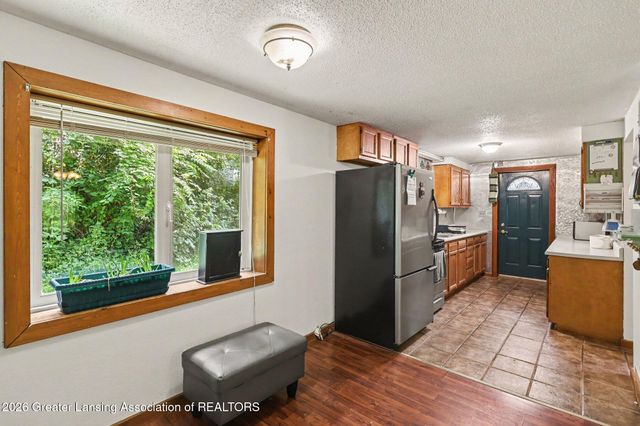 130 Benton Street, Bellevue, MI 49021