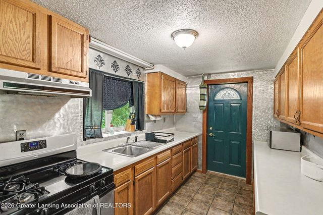 130 Benton Street, Bellevue, MI 49021