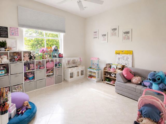 4415 E Whitewater Avenue 0, Weston, FL 33332