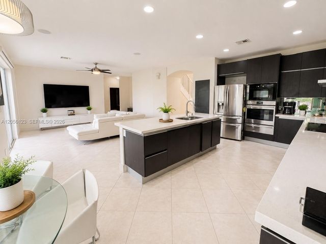 4415 E Whitewater Avenue 0, Weston, FL 33332
