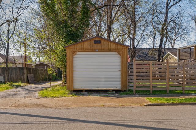 1614 E 12th Street, Chattanooga, TN 37404