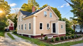21 Linden Street, Somersworth, NH 03878