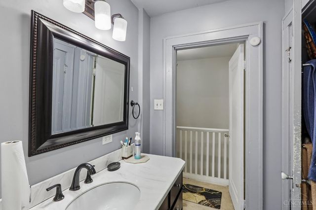 7314 Scottwood Avenue, Cincinnati, OH 45237