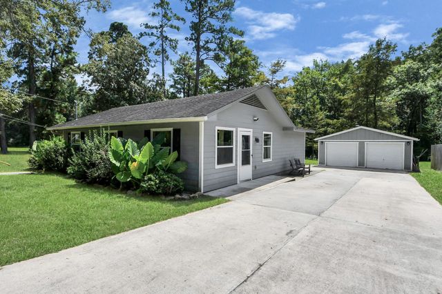 238 Waterfall Drive, Huffman, TX 77336