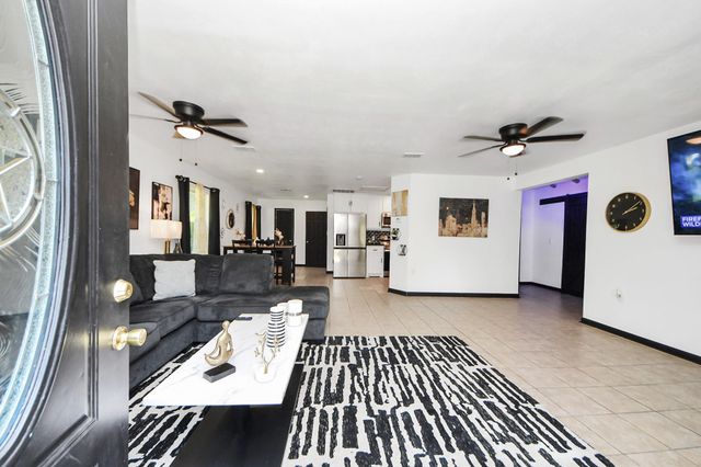 238 Waterfall Drive, Huffman, TX 77336