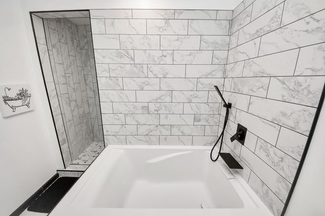 238 Waterfall Drive, Huffman, TX 77336