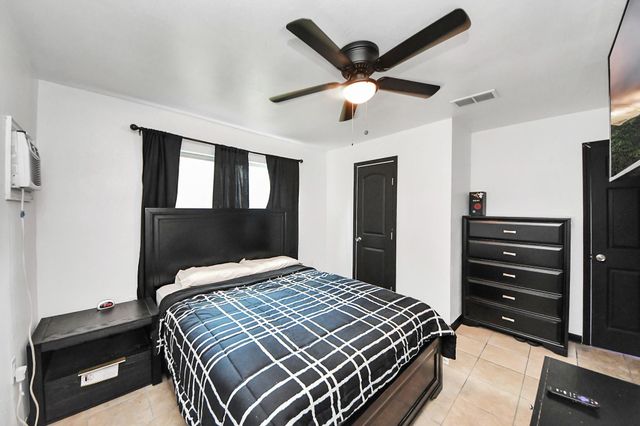 238 Waterfall Drive, Huffman, TX 77336