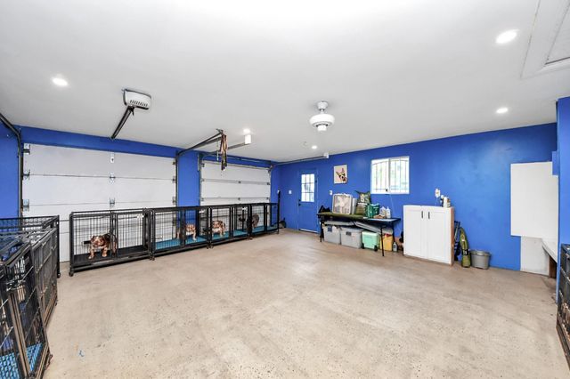 238 Waterfall Drive, Huffman, TX 77336