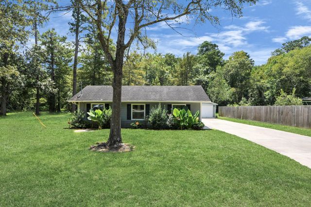 238 Waterfall Drive, Huffman, TX 77336