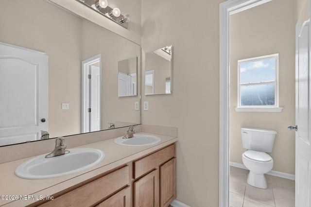 1692 HOLLOW GLEN Drive, Middleburg, FL 32068