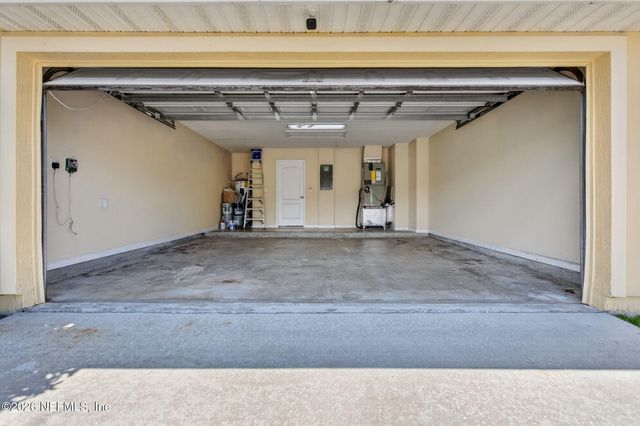 1692 HOLLOW GLEN Drive, Middleburg, FL 32068