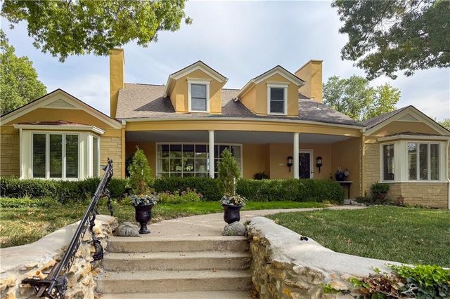 1336 Spencer Drive, Lawrence, KS 66044