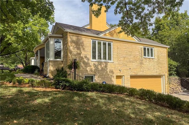 1336 Spencer Drive, Lawrence, KS 66044