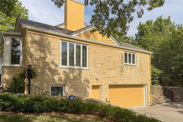 1336 Spencer Drive, Lawrence, KS 66044