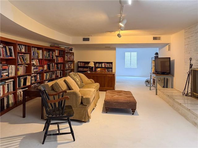 1336 Spencer Drive, Lawrence, KS 66044