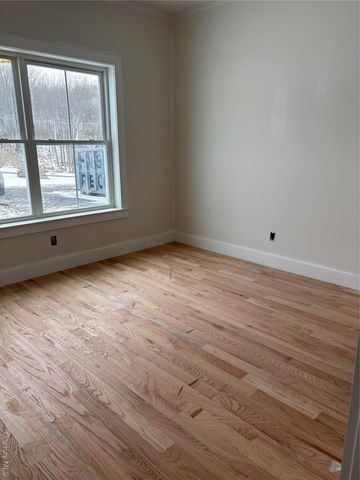 472 Wheeler Road, Florida, NY 10921