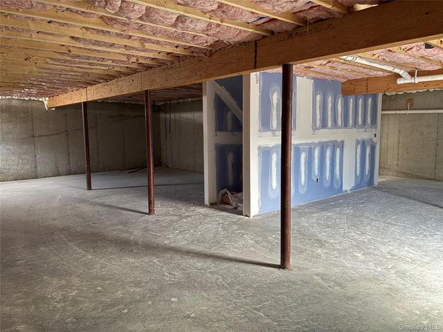 472 Wheeler Road, Florida, NY 10921