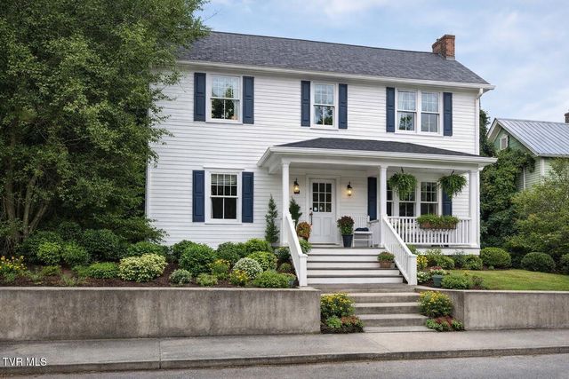 138 Park Street, Gate City, VA 24251