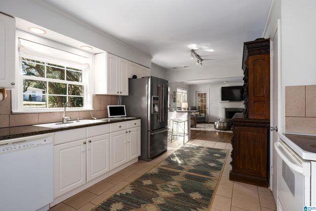 3012 LA HAVEN CIRCLE, Vestavia Hills, AL 35243