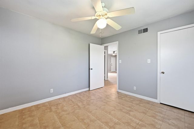 2712 Saint Edwards CIR B, Austin, TX 78704