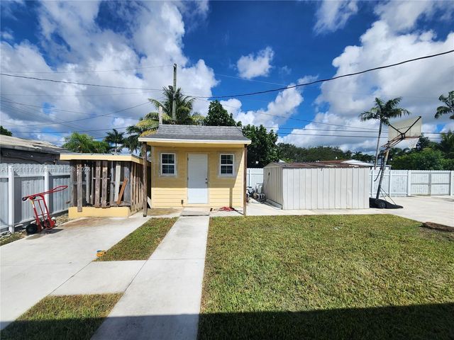 1025 NE 13th Ave, Homestead, FL 33033