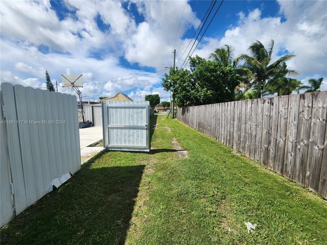 1025 NE 13th Ave, Homestead, FL 33033