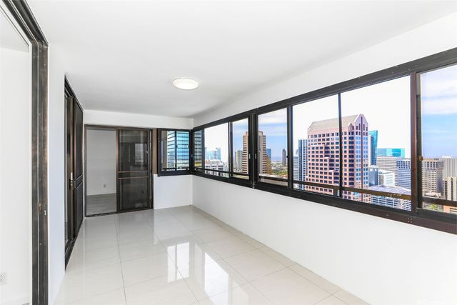 1255 Nuuanu Avenue 3002, Honolulu, HI 96817