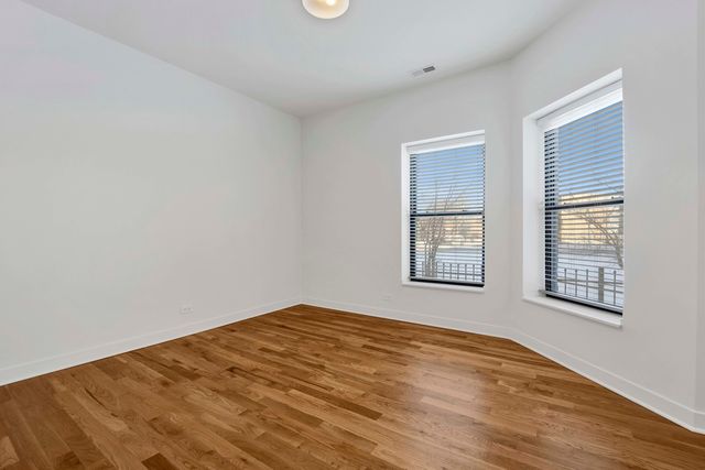 4911 S Calumet Avenue 2N, Chicago, IL 60615