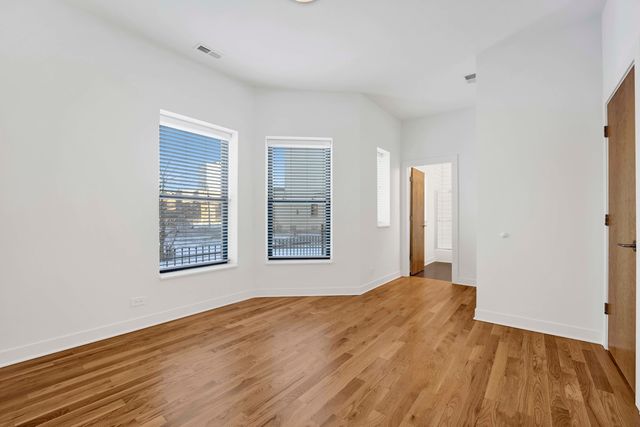 4911 S Calumet Avenue 2N, Chicago, IL 60615