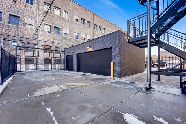 4911 S Calumet Avenue 2N, Chicago, IL 60615